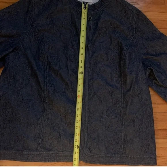 Women's Charter Club Denim Floral Jacket - Picture 10 of 10